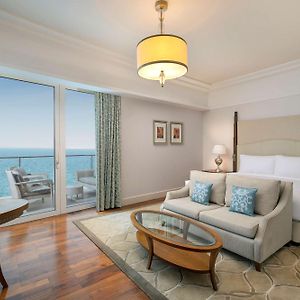 Deluxe Skyline King Room Sea View